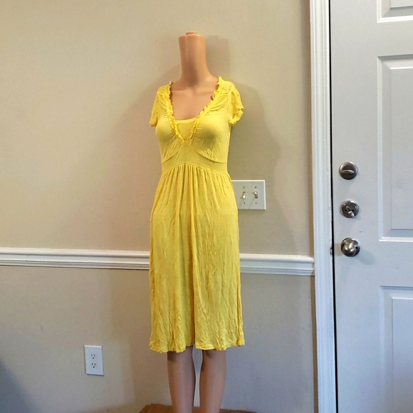 Dresses & Skirts - Midi dress